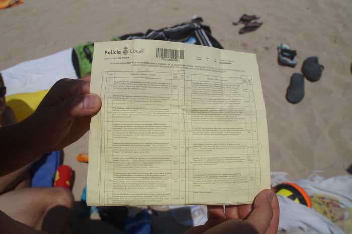 Strafzettel am Ballermann